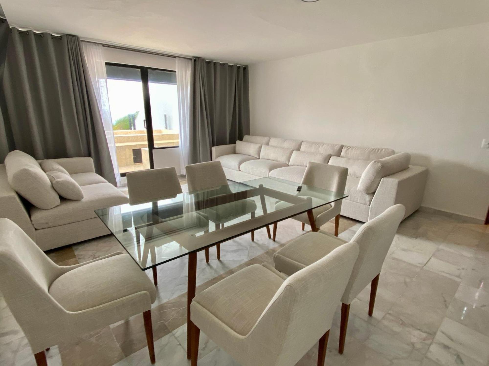 Condo In Ocean Front Resort 칸쿤 객실 사진