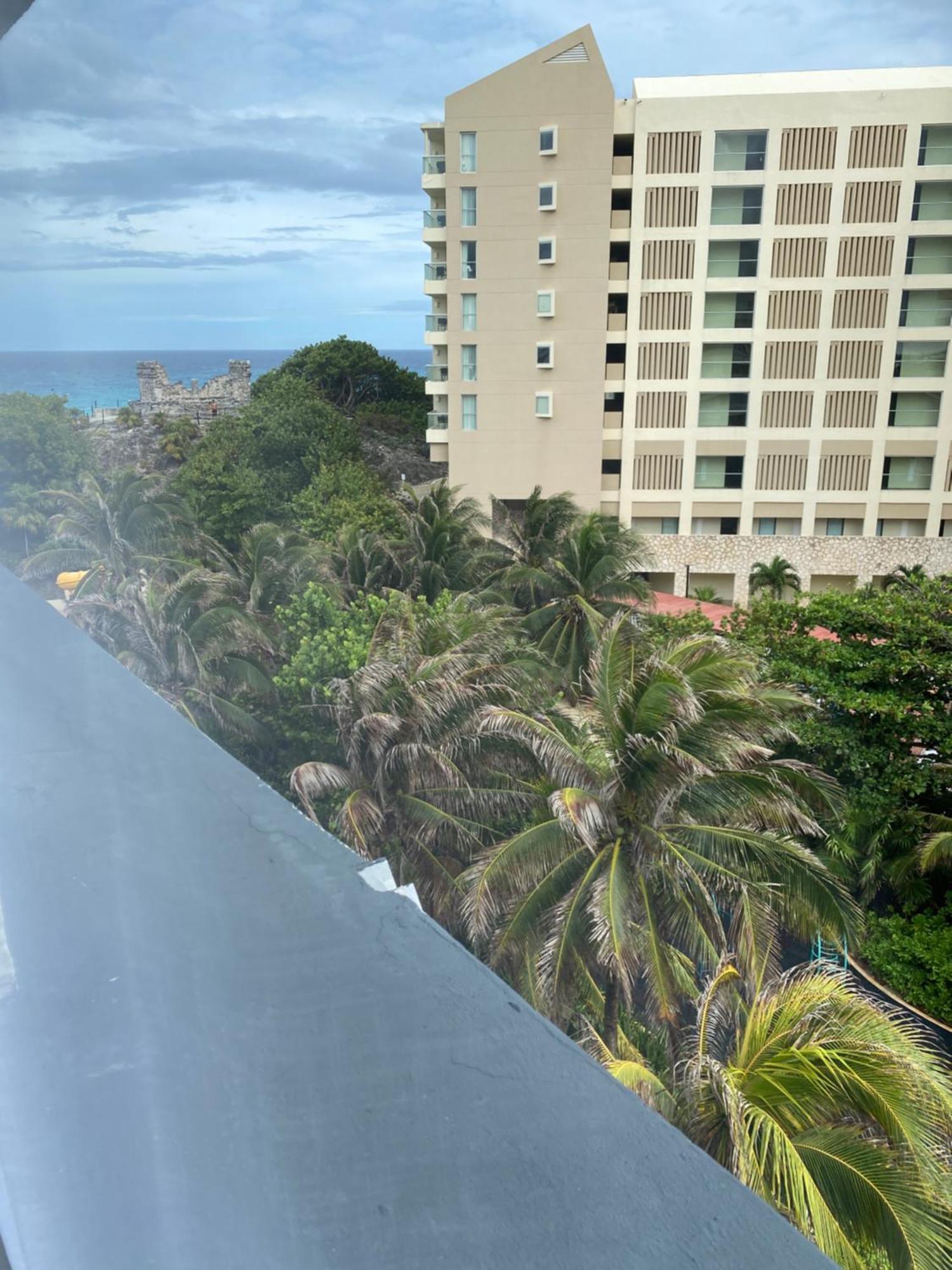 Condo In Ocean Front Resort 칸쿤 객실 사진